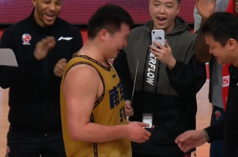 开云app-关于狂胜后凯尔队员信心爆棚，决心继续保持胜势的信息